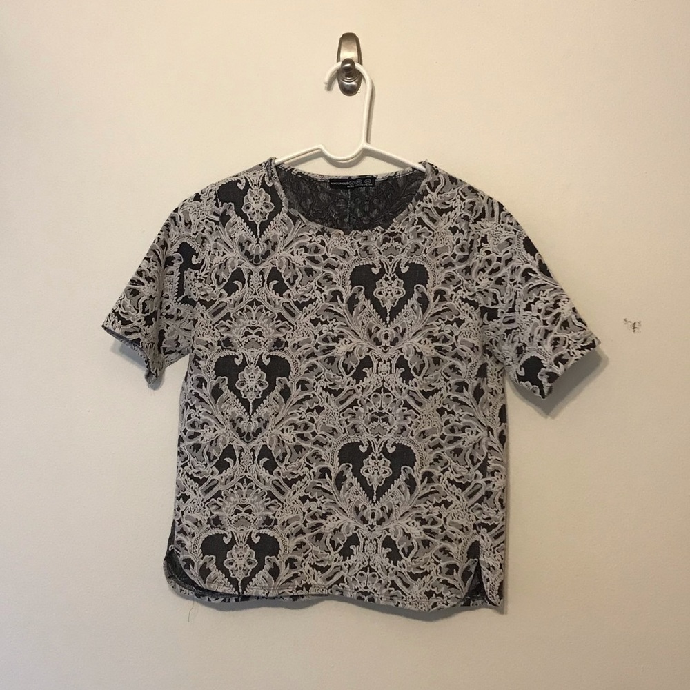 Business to Casual Scoop Neck Shirt